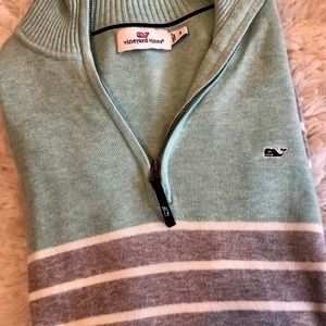 * SOLD*  Women’s Vineyard Vines 1/4 Zip Pullover